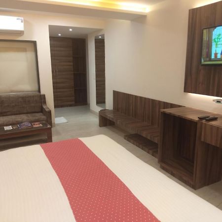 Hotel Moti Palace Agra  Ngoại thất bức ảnh
