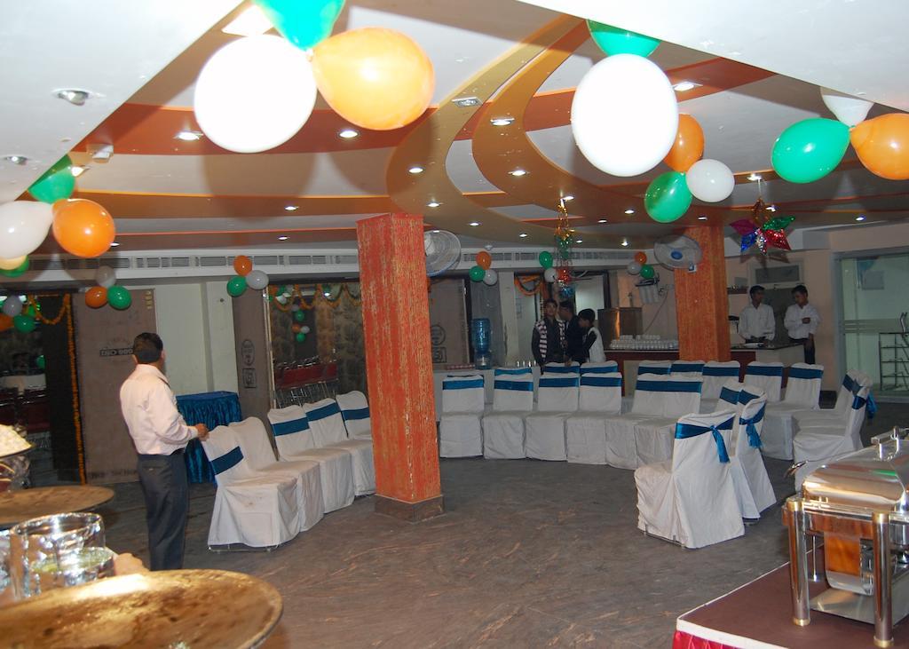 Hotel Moti Palace Agra  Ngoại thất bức ảnh